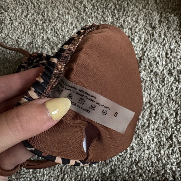 Tate McRae Costume - Picture 6 of 16